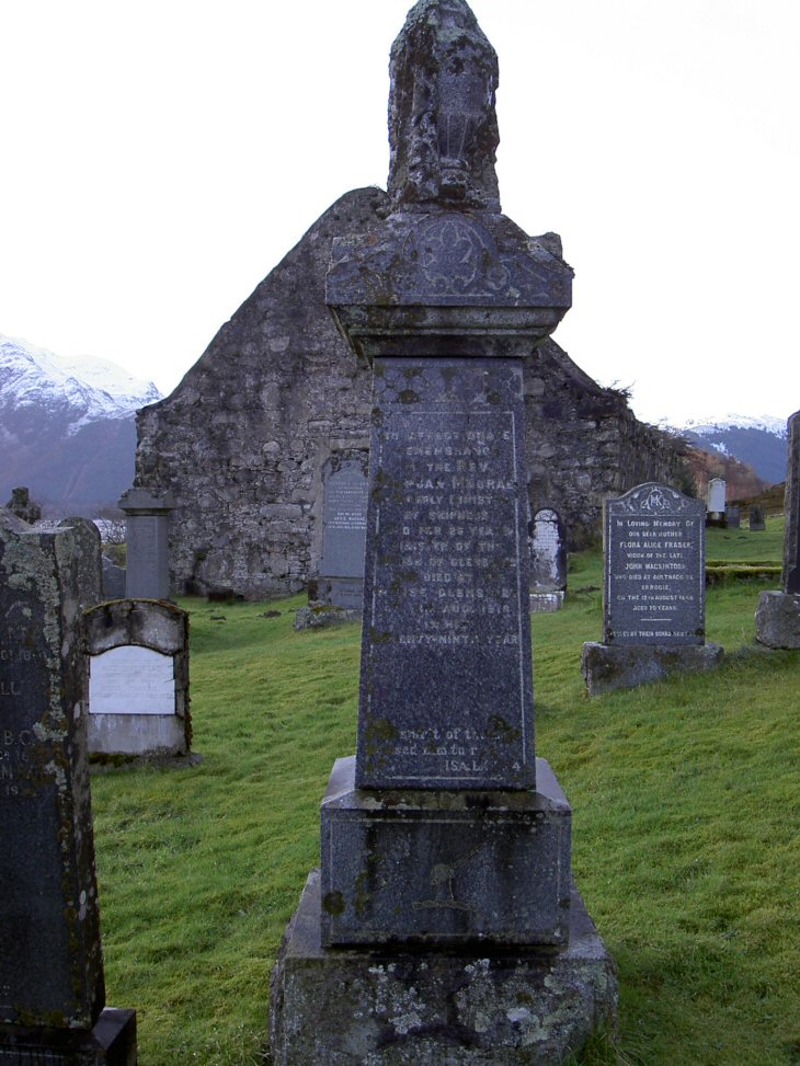 Photo of headstones/Duncan Macrae (Rev of Glenshiel) d 1916 or 1926 hdstn Clachan Duich Old